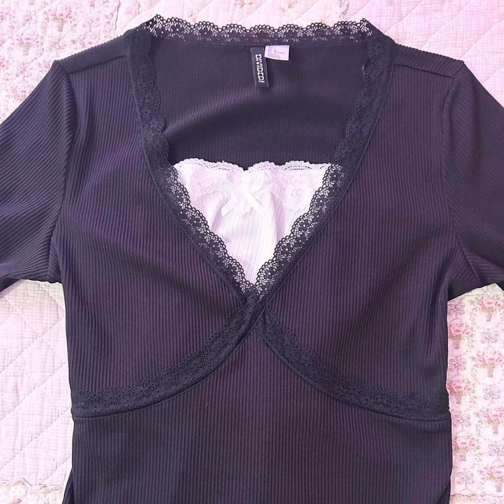 ✿ super cute black gothic lace long sleeved fitted dress!!